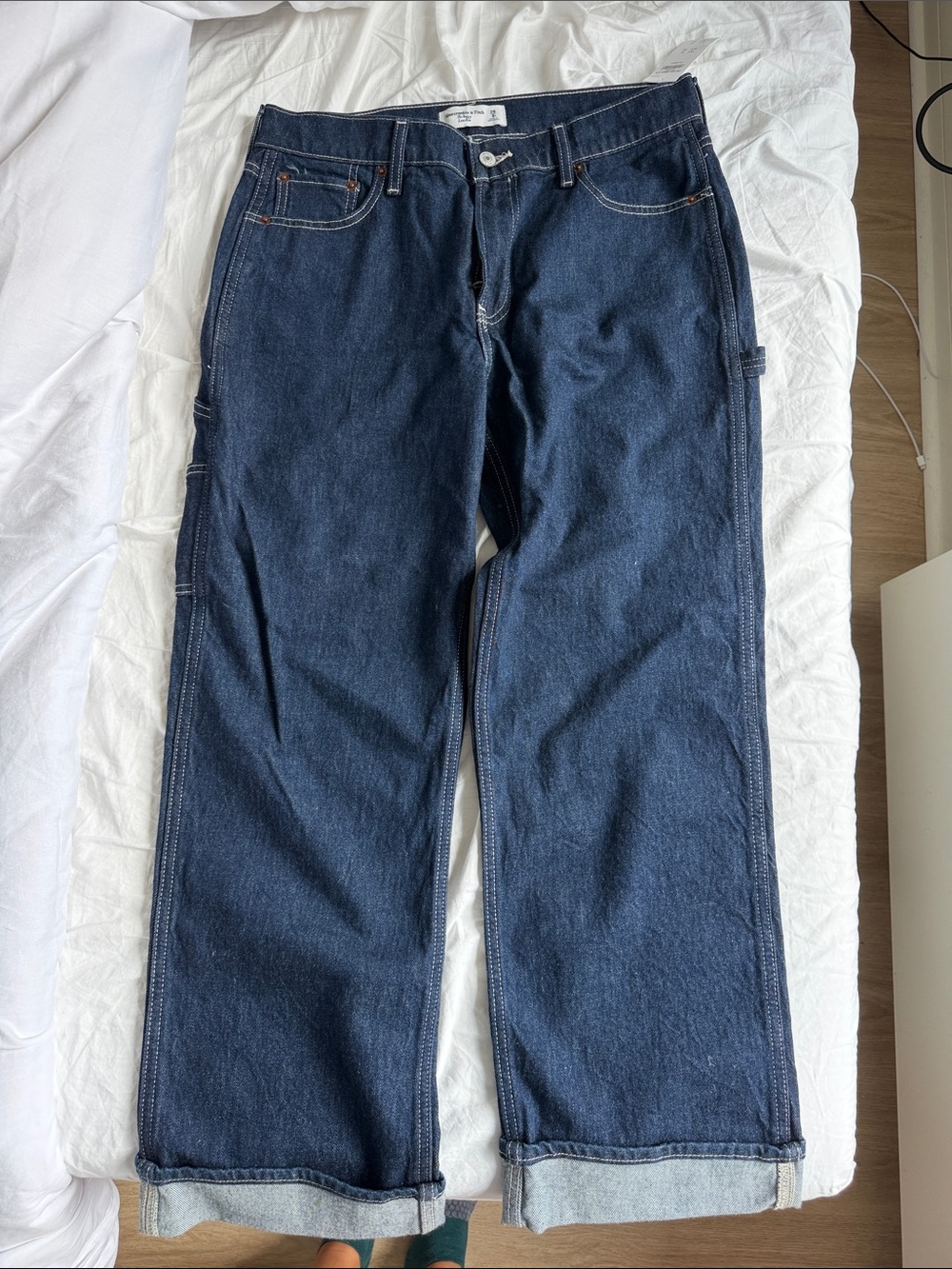 Abercrombie low rise baggy Dark Blue cargo Jeans 29 Short